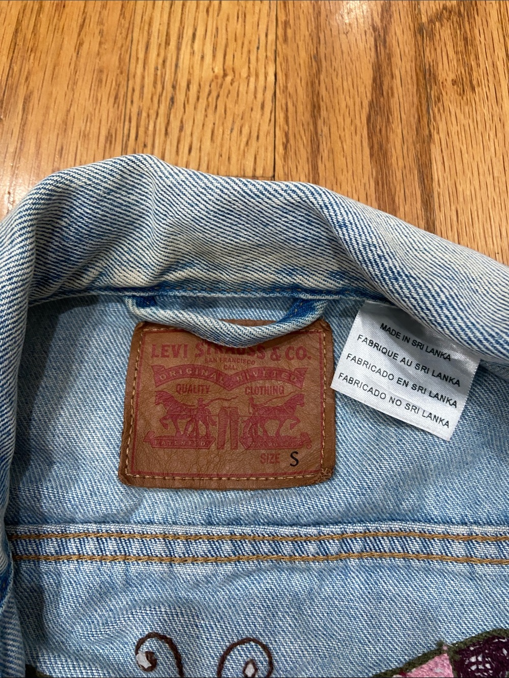 Levi's Light Blue Denim Jacket with Colorful Butterfly Patch - Picture 2 of 5